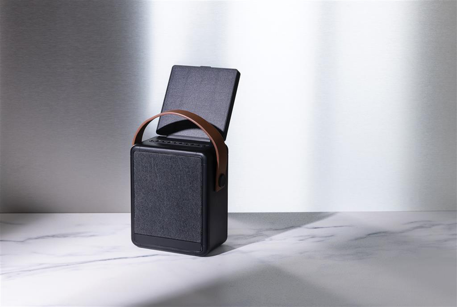 Беспроводная колонка Skywave из переработанного пластика RCS на солнечной батарее, 12 Вт (Изображение 4)