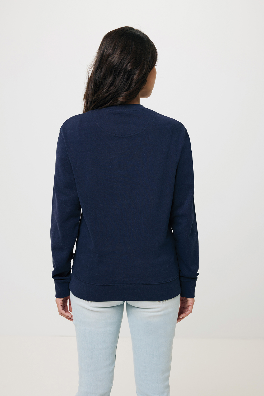 Свитшот Iqoniq Zion из переработанного хлопка, унисекс, 340 г/м² (Изображение 9)