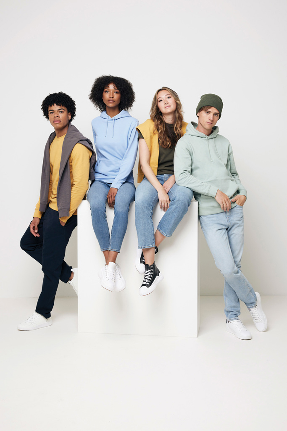 Свитшот Iqoniq Zion из переработанного хлопка, унисекс, 340 г/м² (Изображение 17)