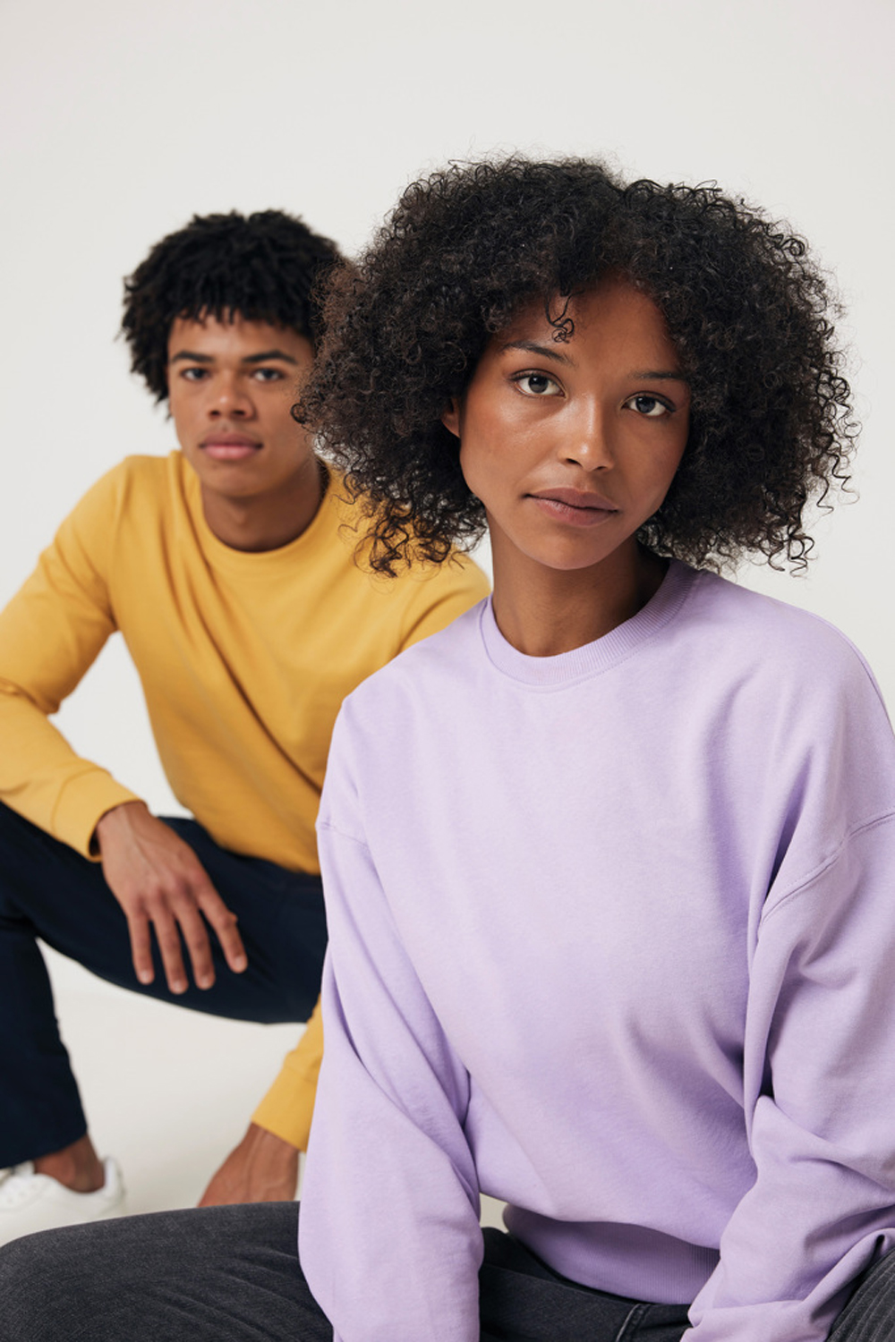 Свитшот Iqoniq Zion из переработанного хлопка, унисекс, 340 г/м² (Изображение 21)