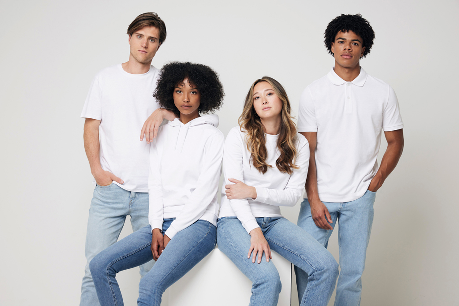 Худи Iqoniq Jasper из переработанного хлопка, унисекс, 340 г/м² (Изображение 7)