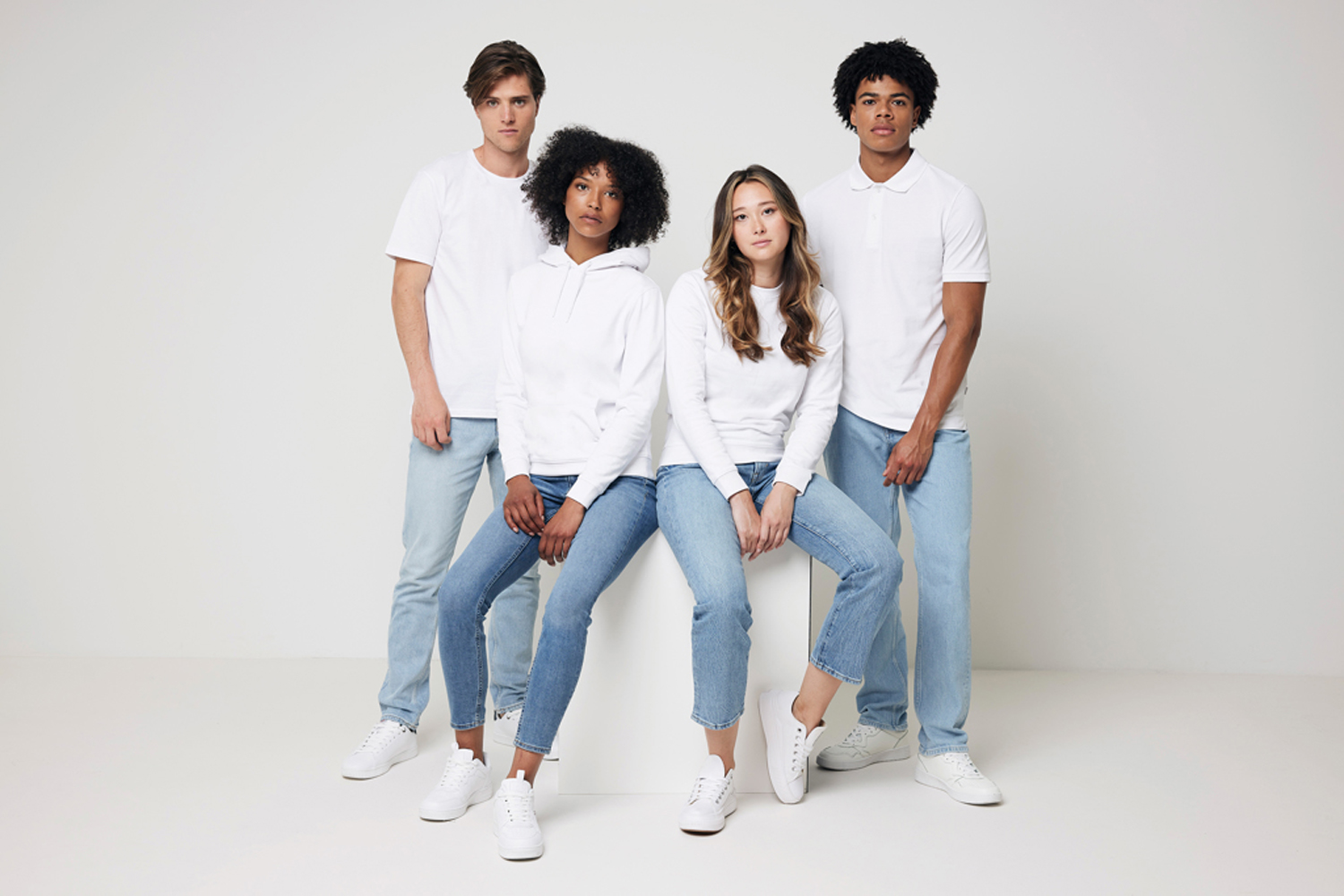 Худи Iqoniq Jasper из переработанного хлопка, унисекс, 340 г/м² (Изображение 5)