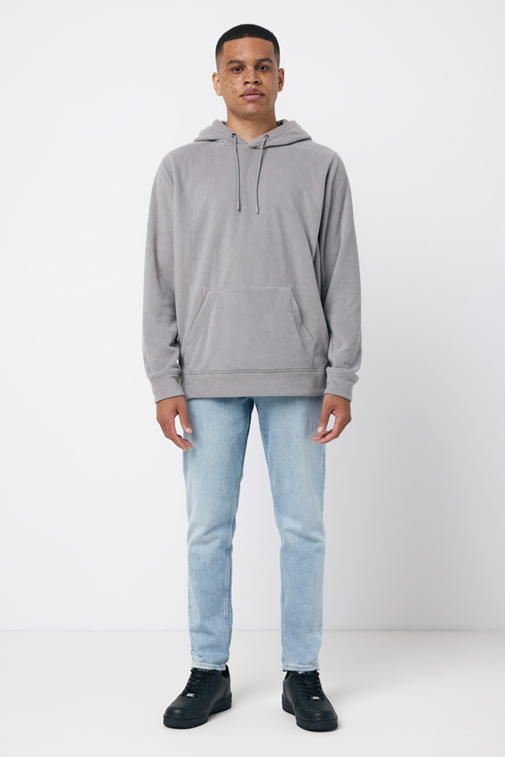 Худи Iqoniq Trivor из переработанного полиэстера AWARE™, унисекс, 240 г/м² (Изображение 8)