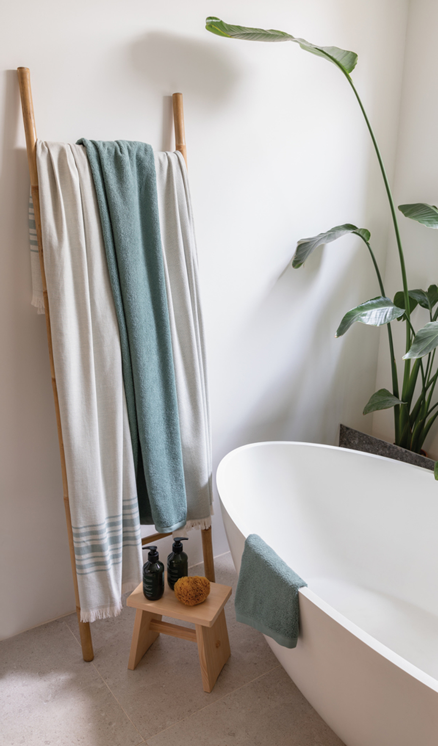 Полотенце Ukiyo Yumiko из переработанного хлопка AWARE™, 100x180 см (Изображение 7)