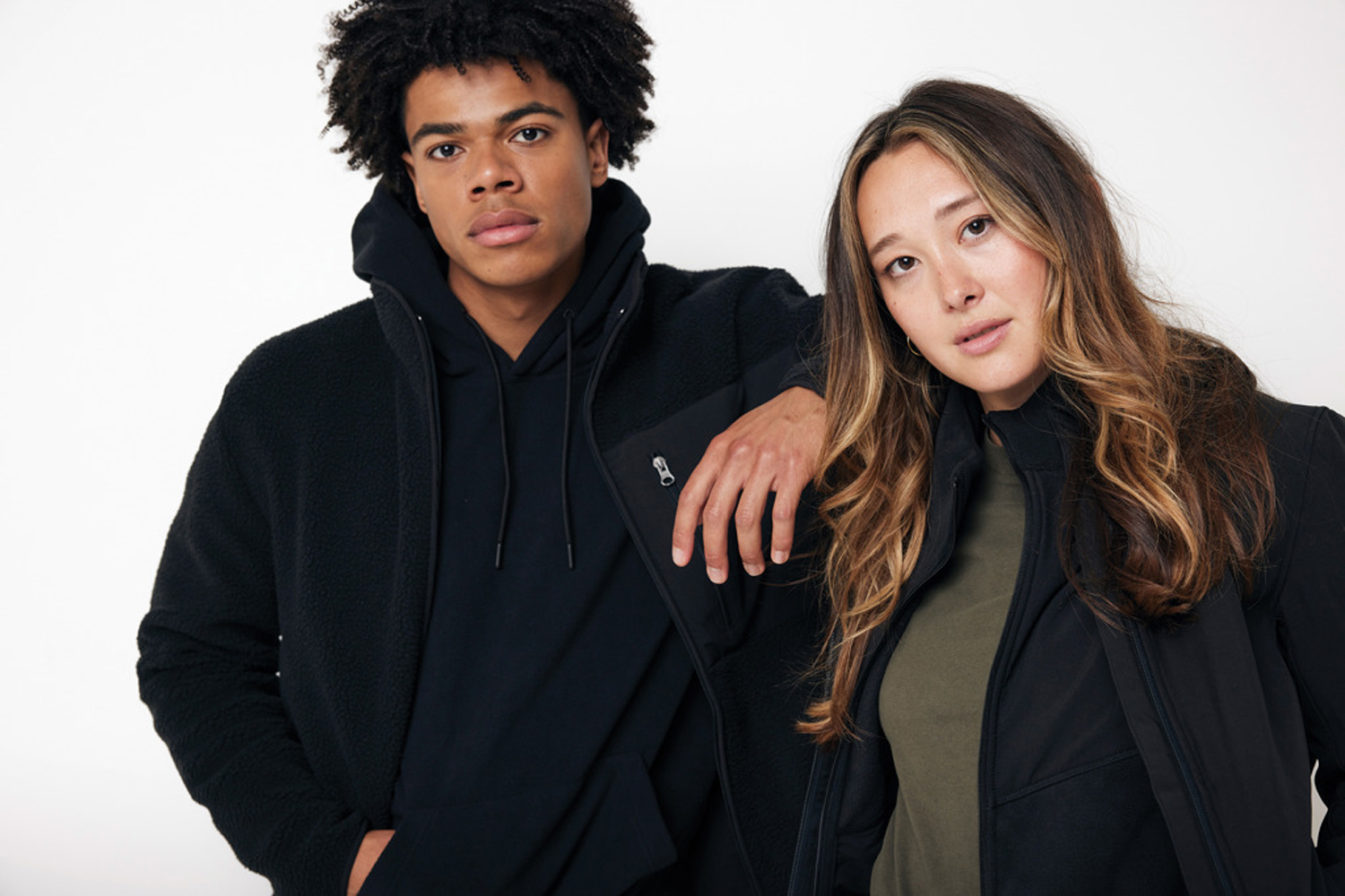 Женская куртка Iqoniq Makalu из переработанного полиэстера AWARE™, 300 г/м² (Изображение 17)