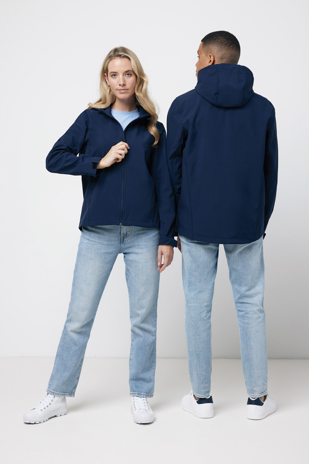 Женская куртка Iqoniq Makalu из переработанного полиэстера AWARE™, 300 г/м² (Изображение 12)