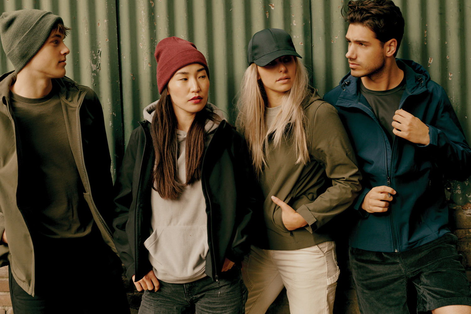 Женская куртка Iqoniq Makalu из переработанного полиэстера AWARE™, 300 г/м² (Изображение 13)