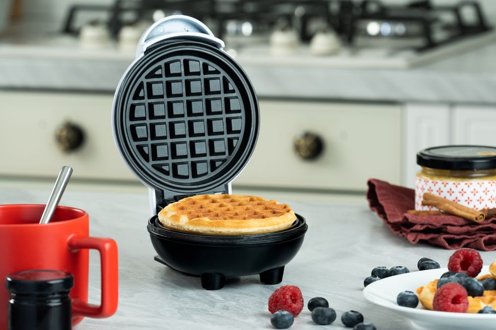 Электрическая вафельница GoRound, белая (Изображение 9)
