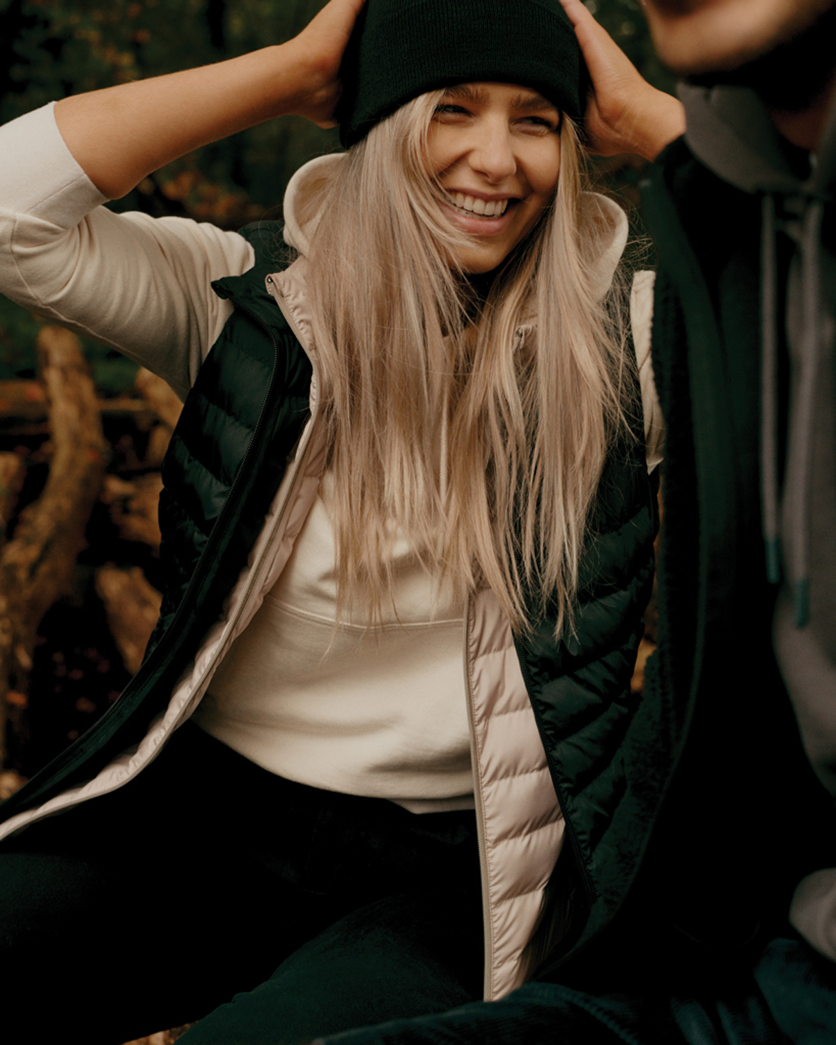 Женский стеганый жилет Iqoniq Meru из переработанного полиэстера AWARE™, 70 г/м² (Изображение 17)