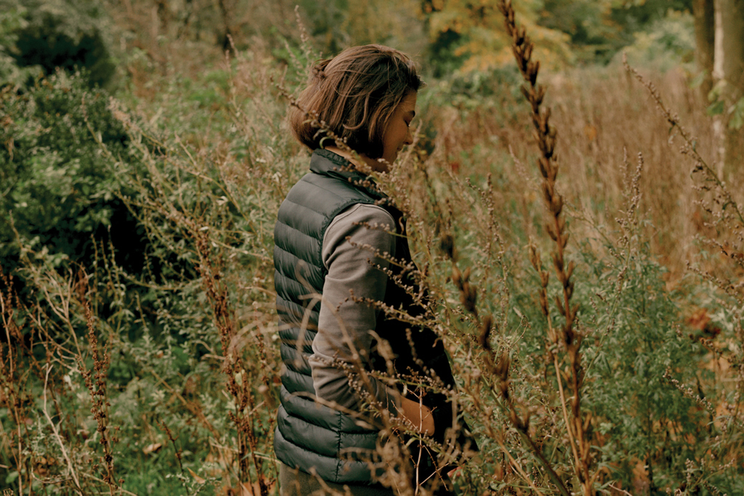 Женский стеганый жилет Iqoniq Meru из переработанного полиэстера AWARE™, 70 г/м² (Изображение 15)