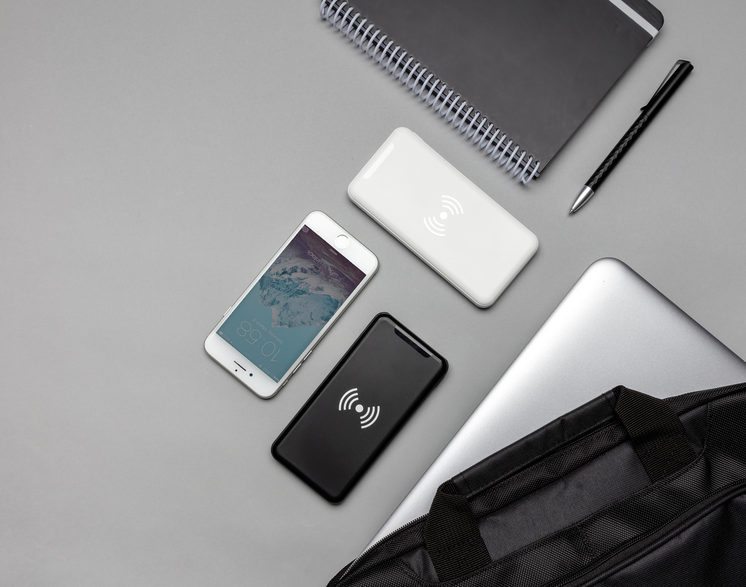 Ультратонкий беспроводной внешний аккумулятор на 4 000 мАч (Изображение 5)