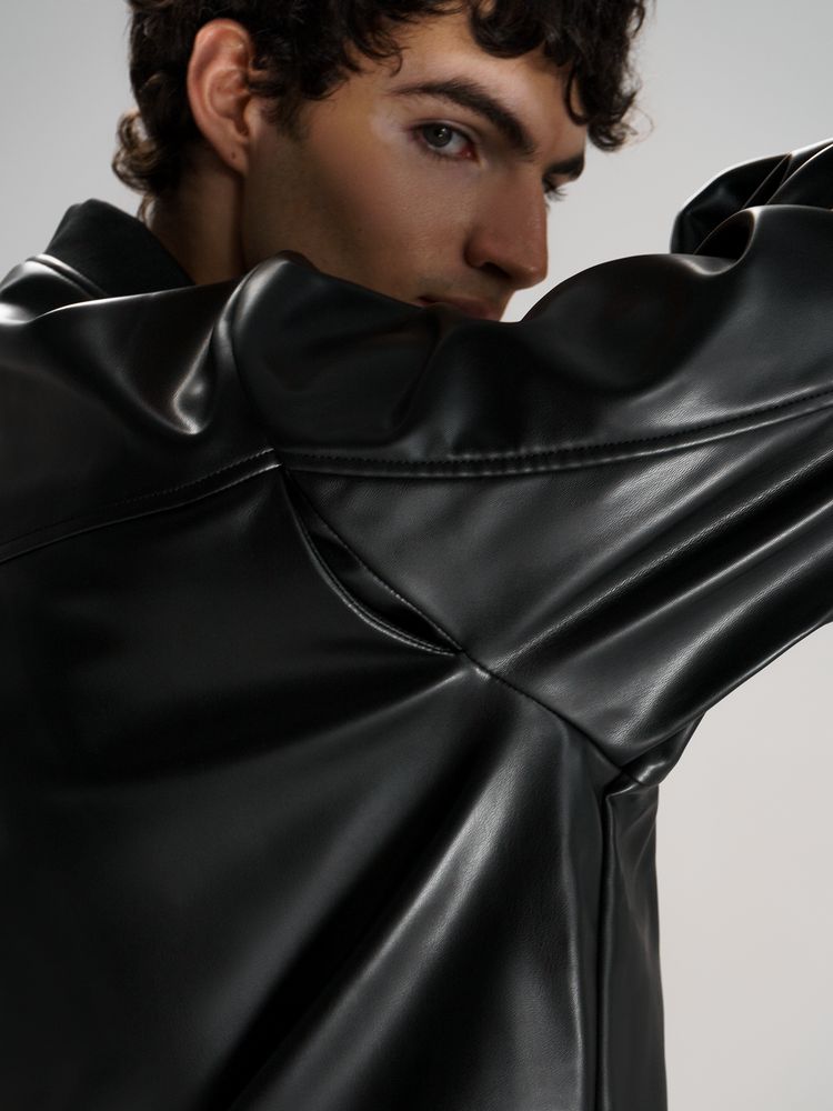 Бомбер из искусственной кожи Univer, черный, размер XS/S (Изображение 11)