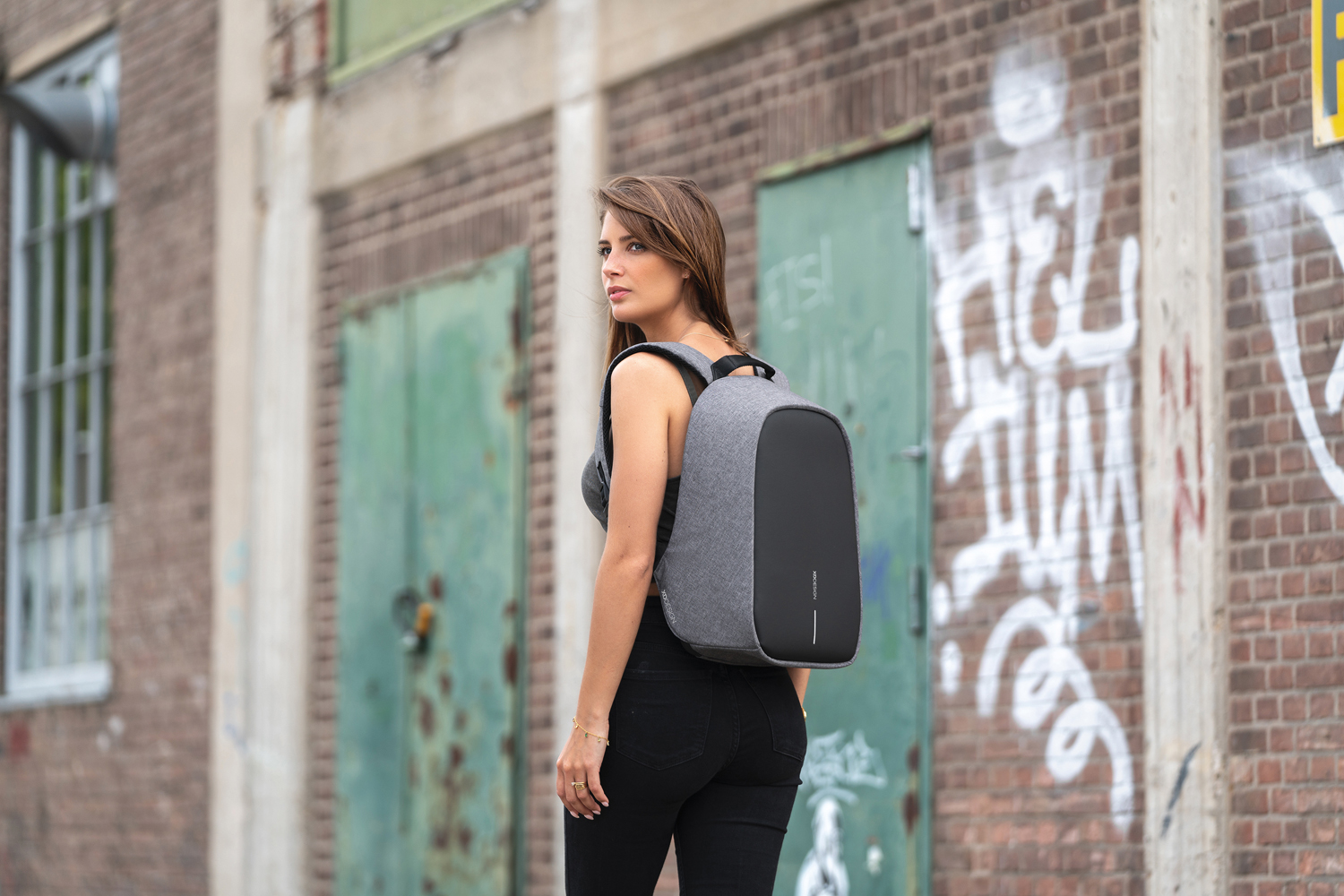 Антикражный рюкзак Bobby Hero Small, серый (Изображение 4)