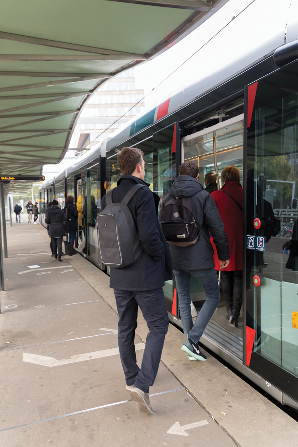 Антикражный рюкзак для ноутбука Swiss Peak из rPET AWARE™, 15,6’’ (Изображение 11)