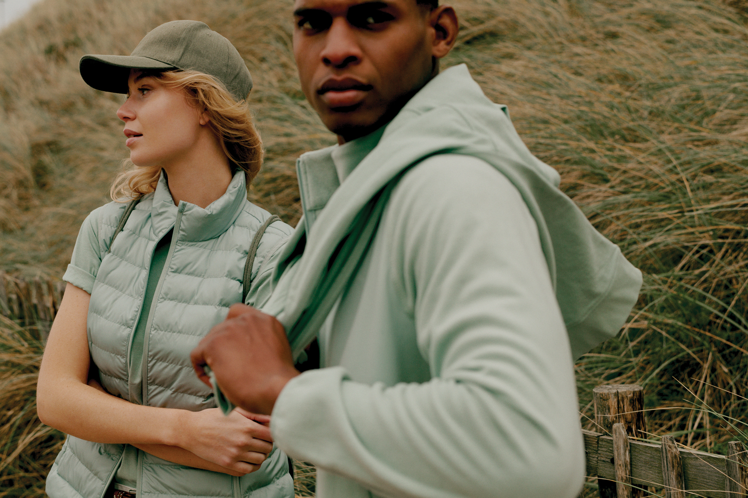 Женский стеганый жилет Iqoniq Meru из переработанного полиэстера AWARE™, 70 г/м² (Изображение 6)