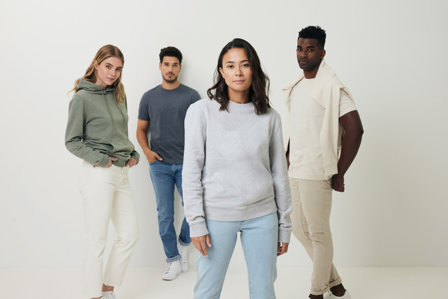 Футболка Iqoniq Manuel из переработанного неокрашенного хлопка, унисекс, 180 г/м² (Изображение 35)