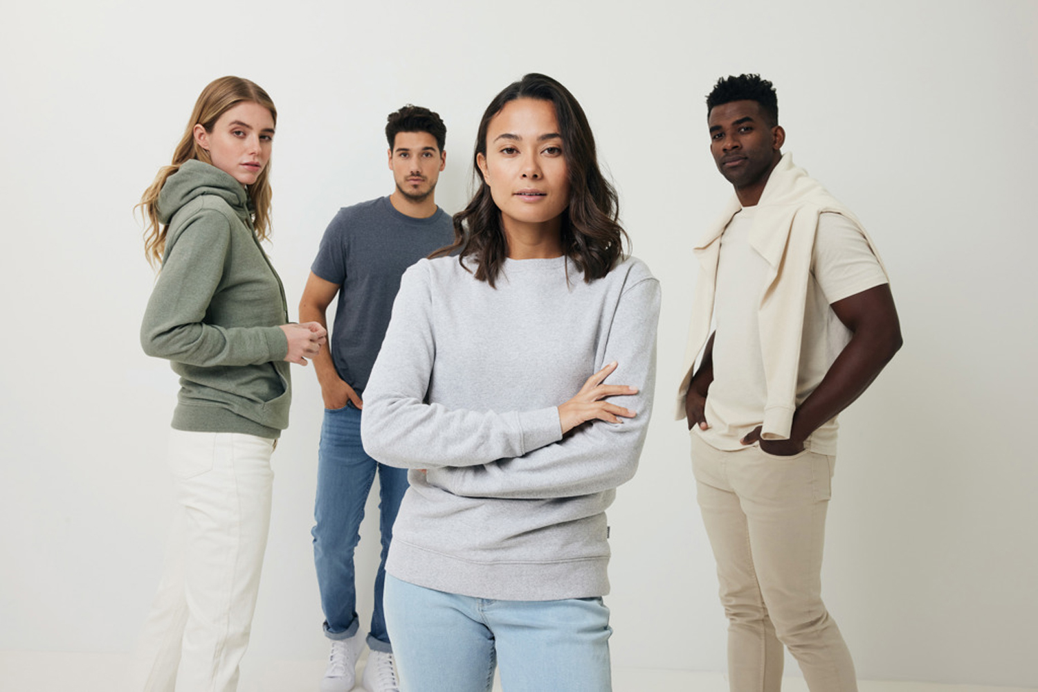 Футболка Iqoniq Manuel из переработанного неокрашенного хлопка, унисекс, 180 г/м² (Изображение 44)