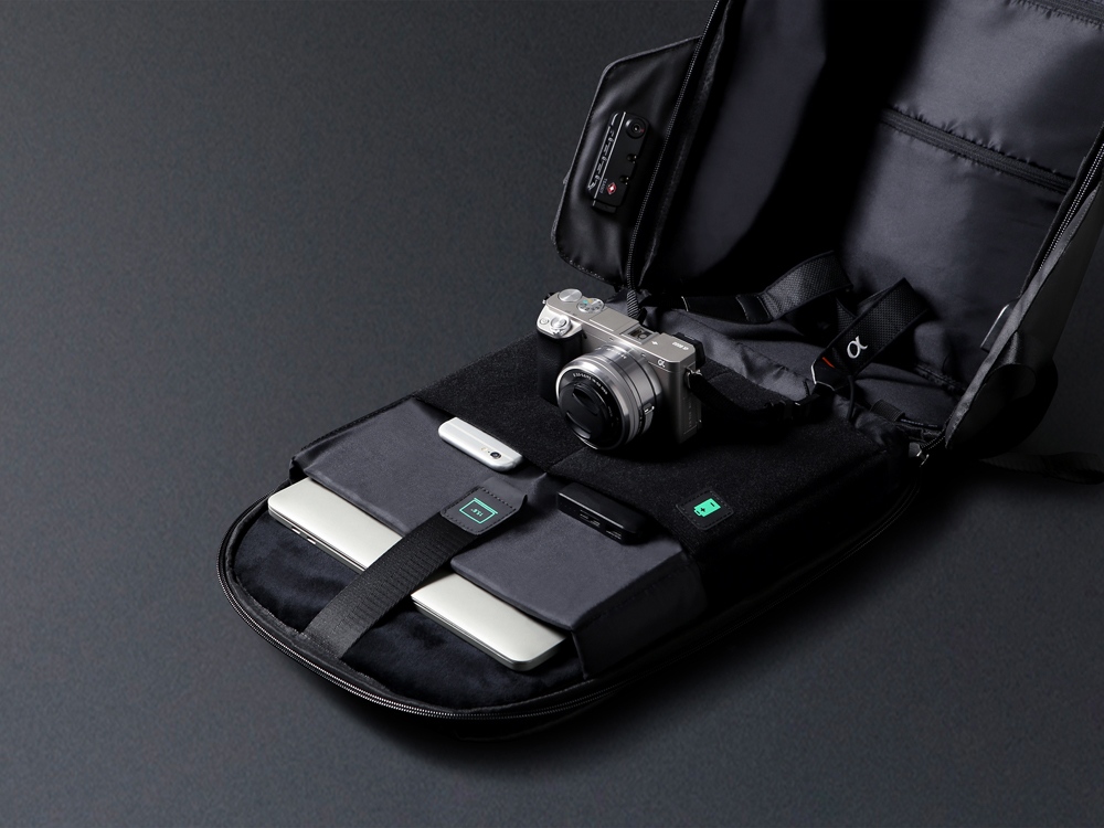 Водостойкий антикражный рюкзак Hipack для ноутбука 15.6, черный (Изображение 17)