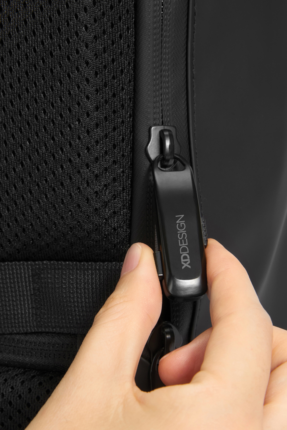 Антикражный водонепроницаемый рюкзак Urban Flap-Top, черный (Изображение 25)