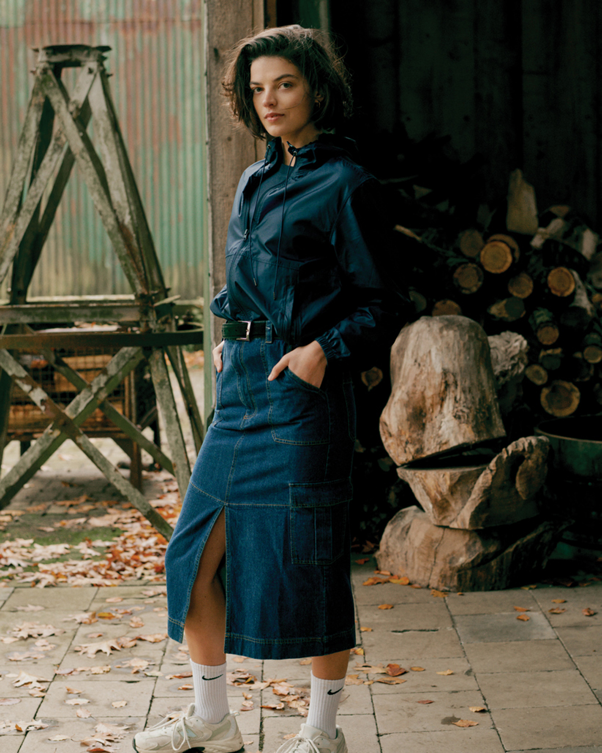 Ветровка Iqoniq Logan из переработанного полиэстера AWARE™, унисекс, 70 г/м² (Изображение 7)