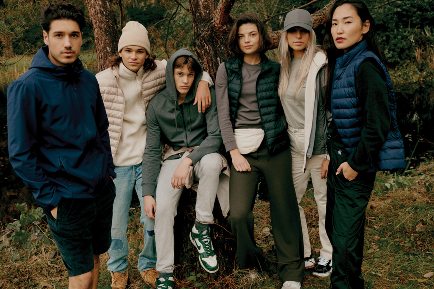 Ветровка Iqoniq Logan из переработанного полиэстера AWARE™, унисекс, 70 г/м² (Изображение 4)