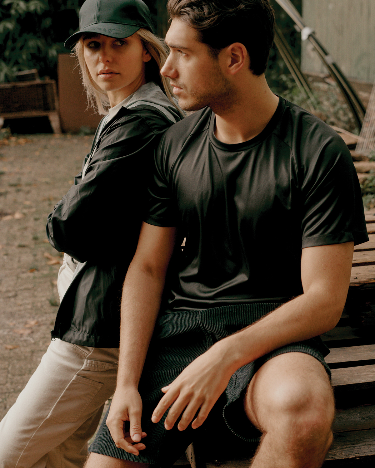 Ветровка Iqoniq Logan из переработанного полиэстера AWARE™, унисекс, 70 г/м² (Изображение 7)