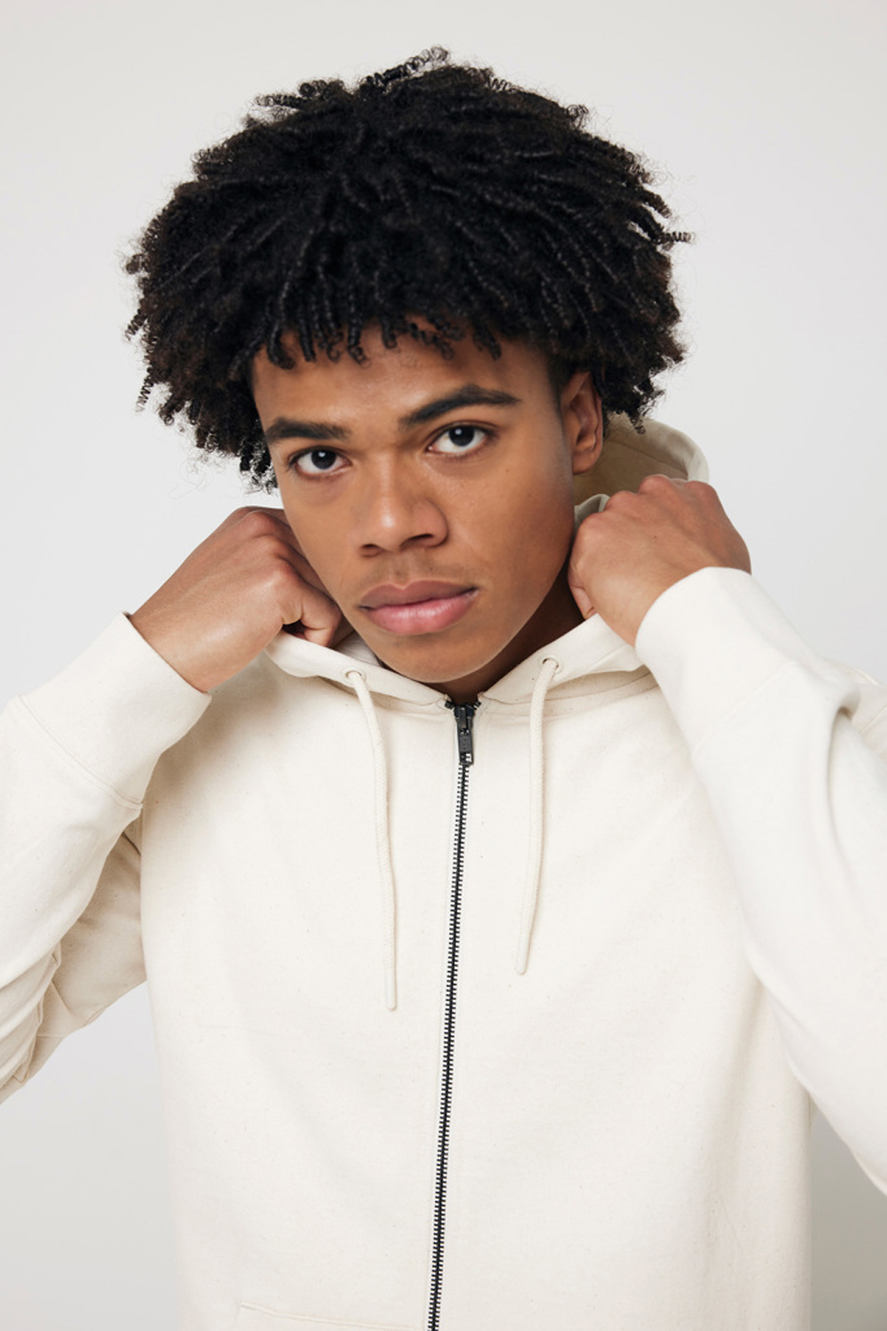 Худи на молнии Iqoniq Abisko из переработанного хлопка, унисекс, 340 г/м² (Изображение 8)