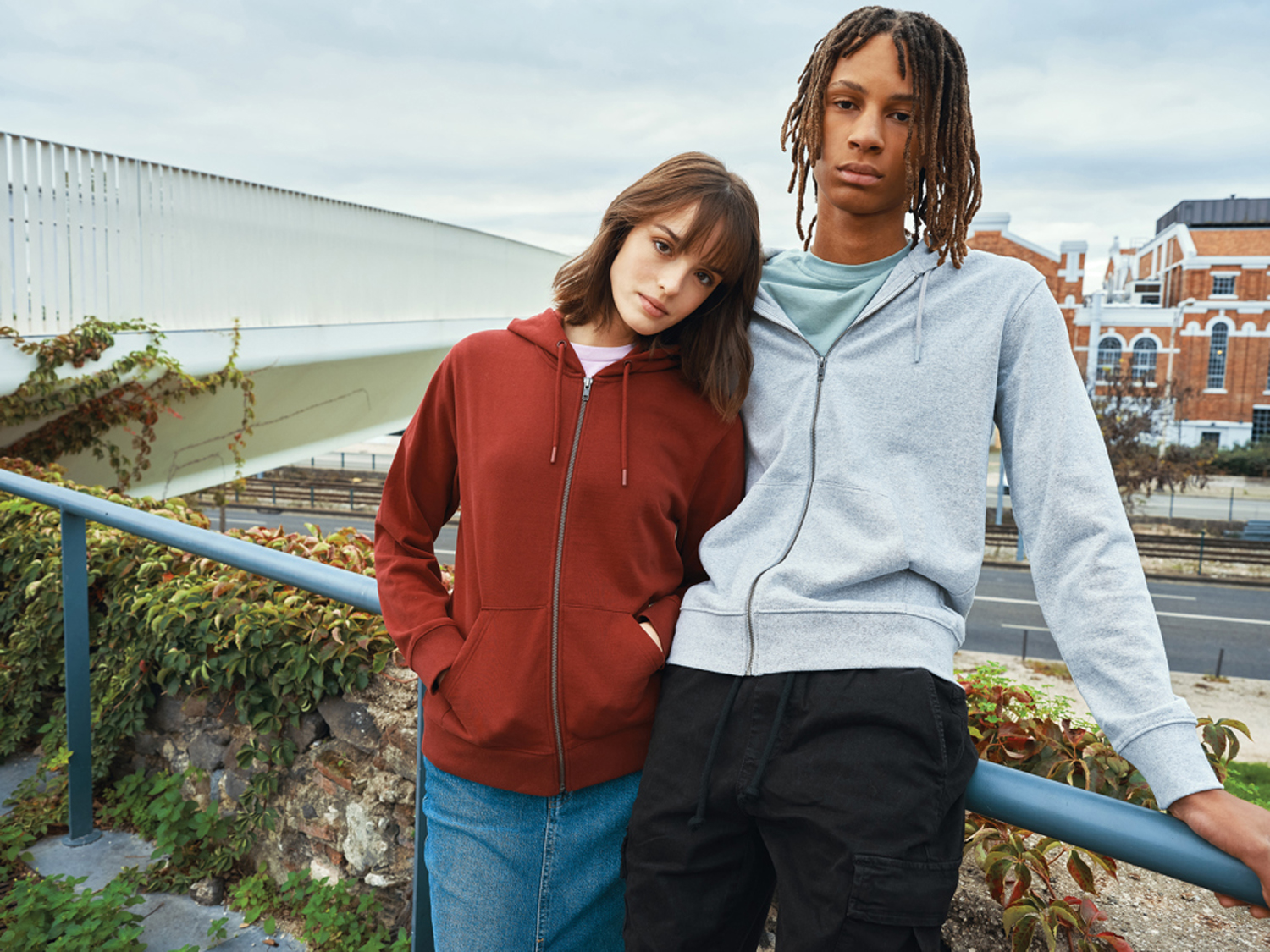 Худи на молнии Iqoniq Abisko из переработанного хлопка, унисекс, 340 г/м² (Изображение 18)