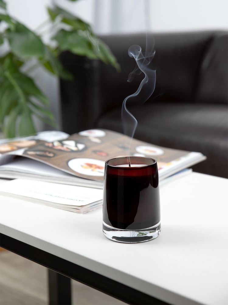 Ароматическая свеча Fragnola, грейпфрут и ветивер, бордовая (Изображение 6)