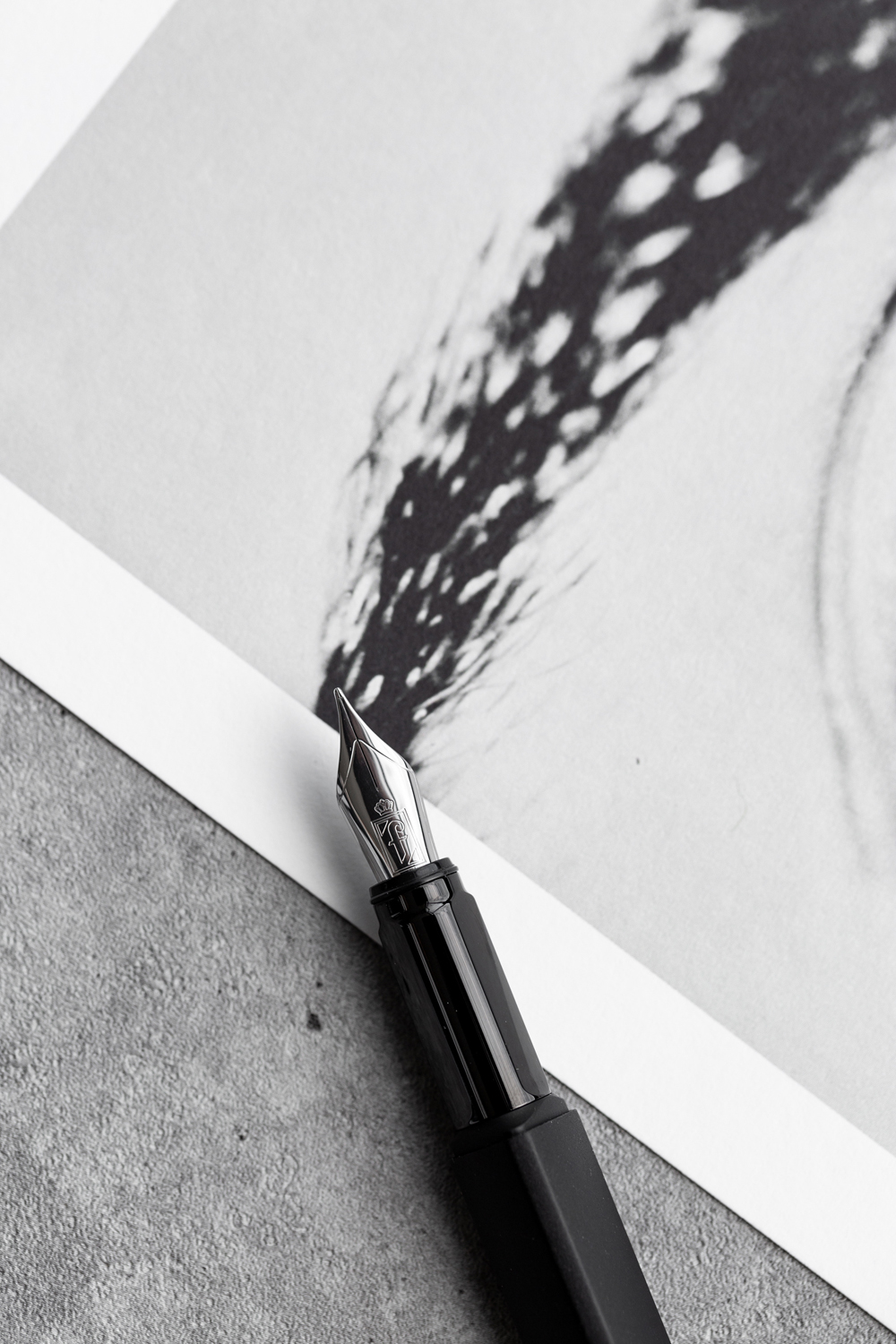 Перьевая ручка PININFARINA PF One BLACK (Изображение 13)