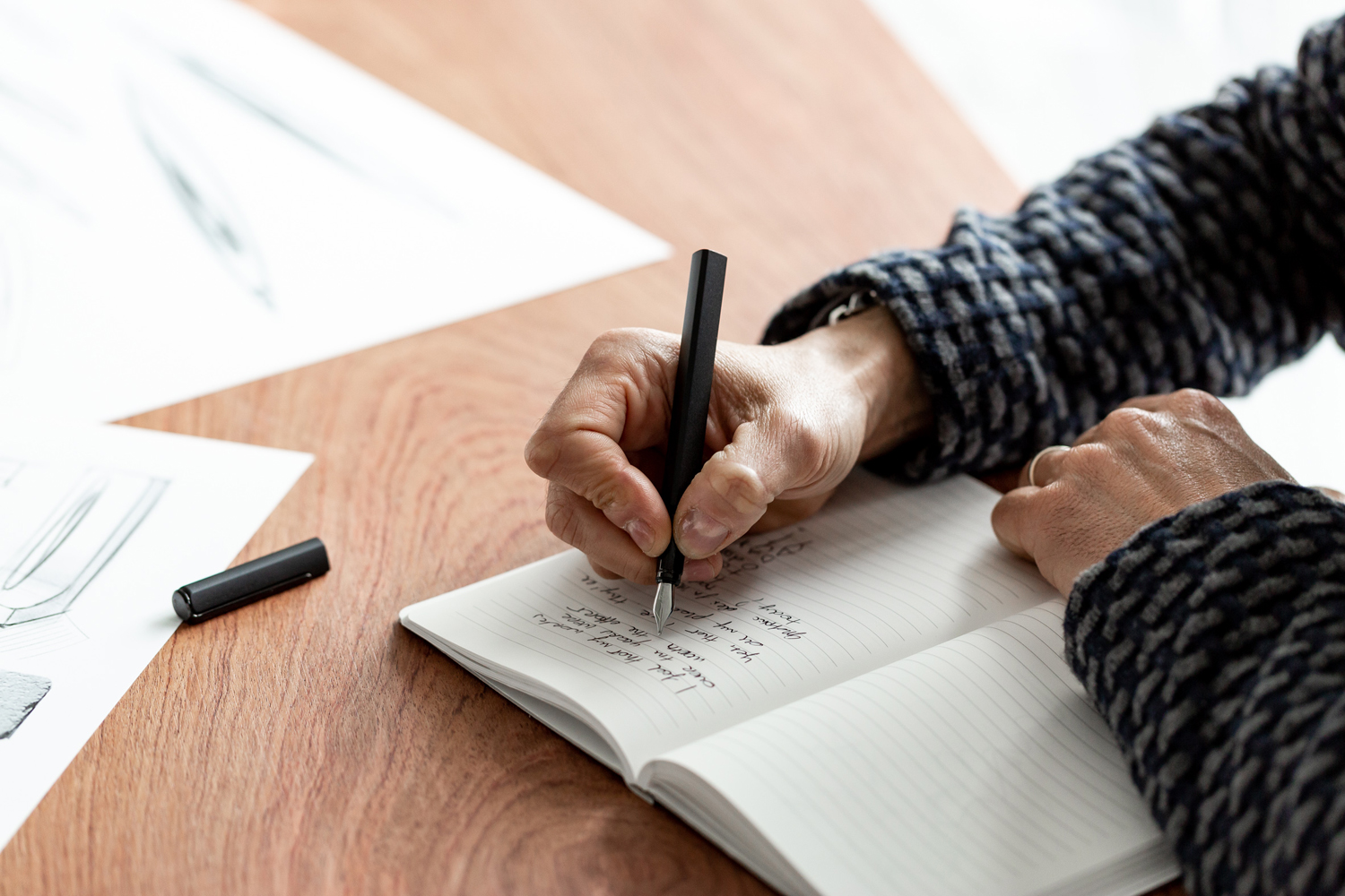 Перьевая ручка PININFARINA PF One BLACK (Изображение 14)