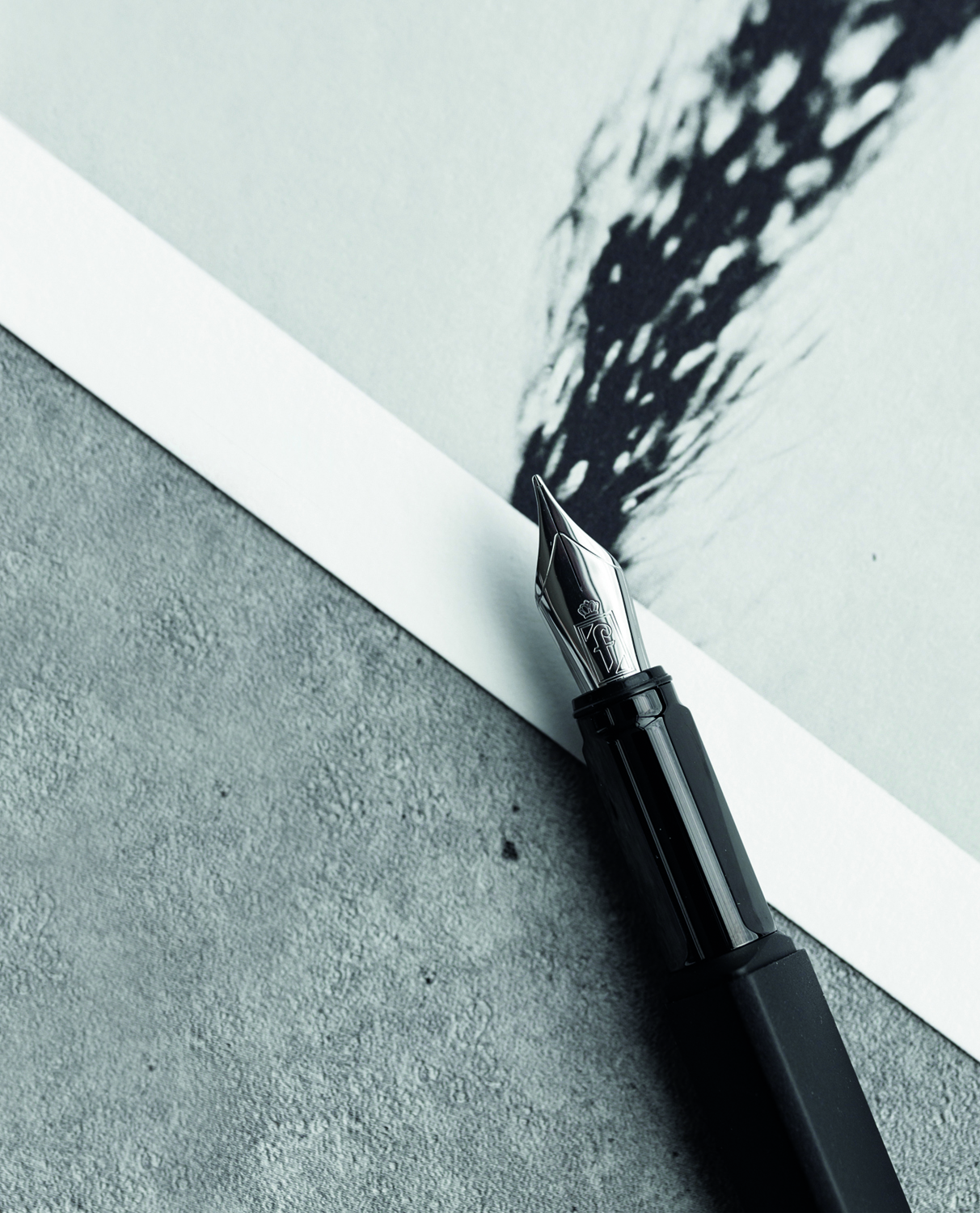 Перьевая ручка PININFARINA PF One BLACK (Изображение 18)