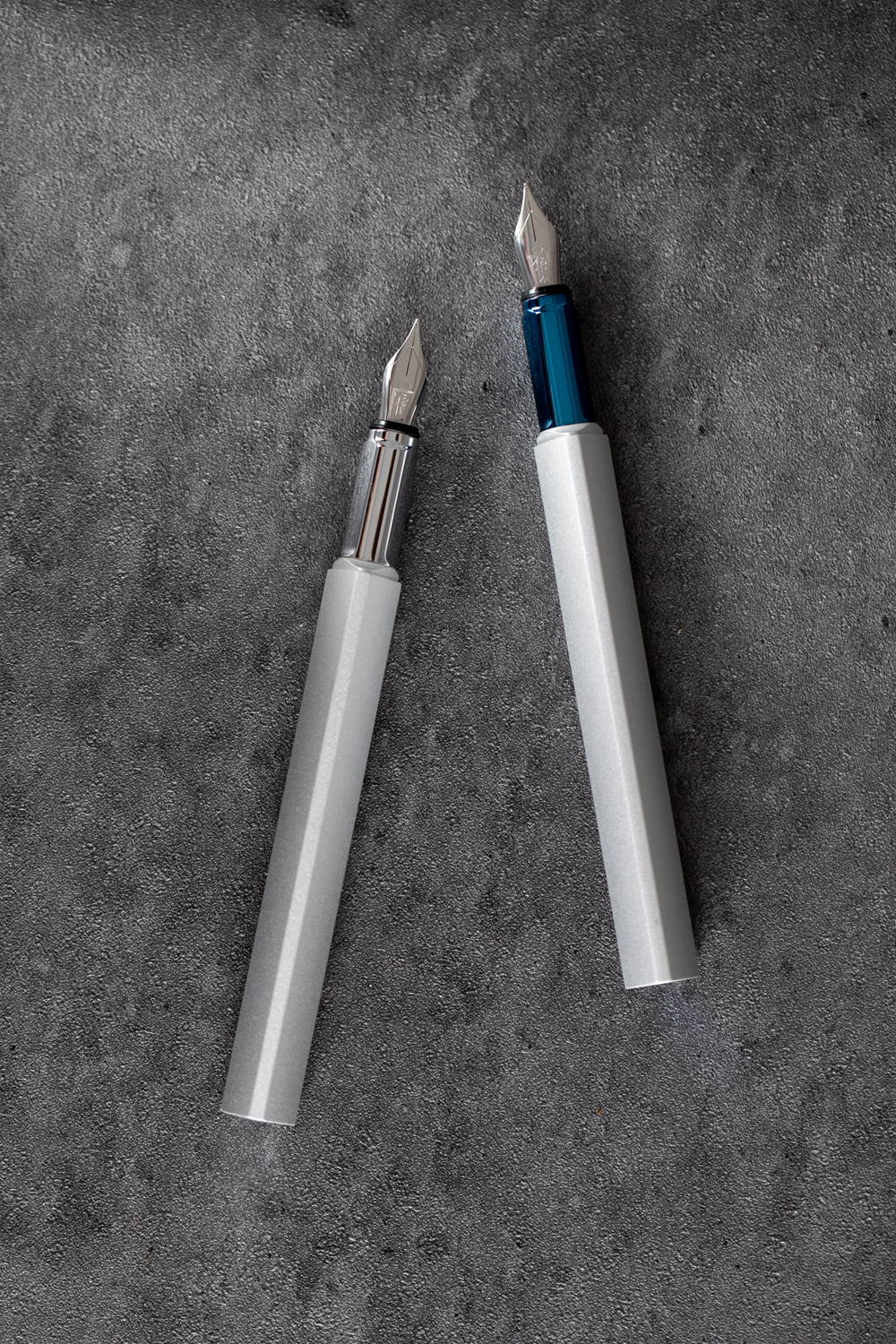 Перьевая ручка PININFARINA PF One SILVER /BLUE (Изображение 19)