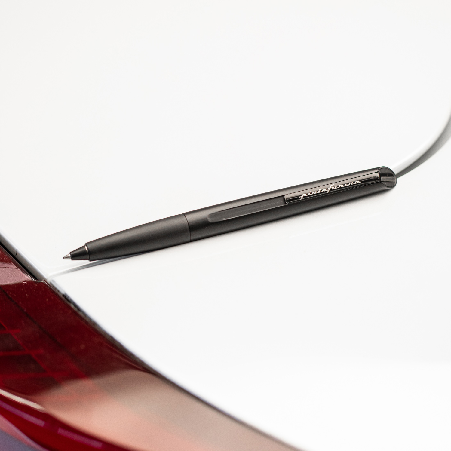 Роллер PININFARINA PF Two BLACK (Изображение 5)