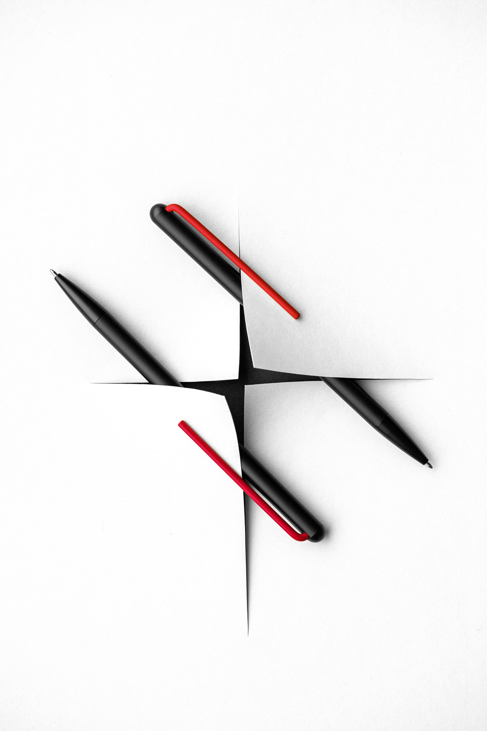 Шариковая ручка GrafeeX с красным клипом (Изображение 3)