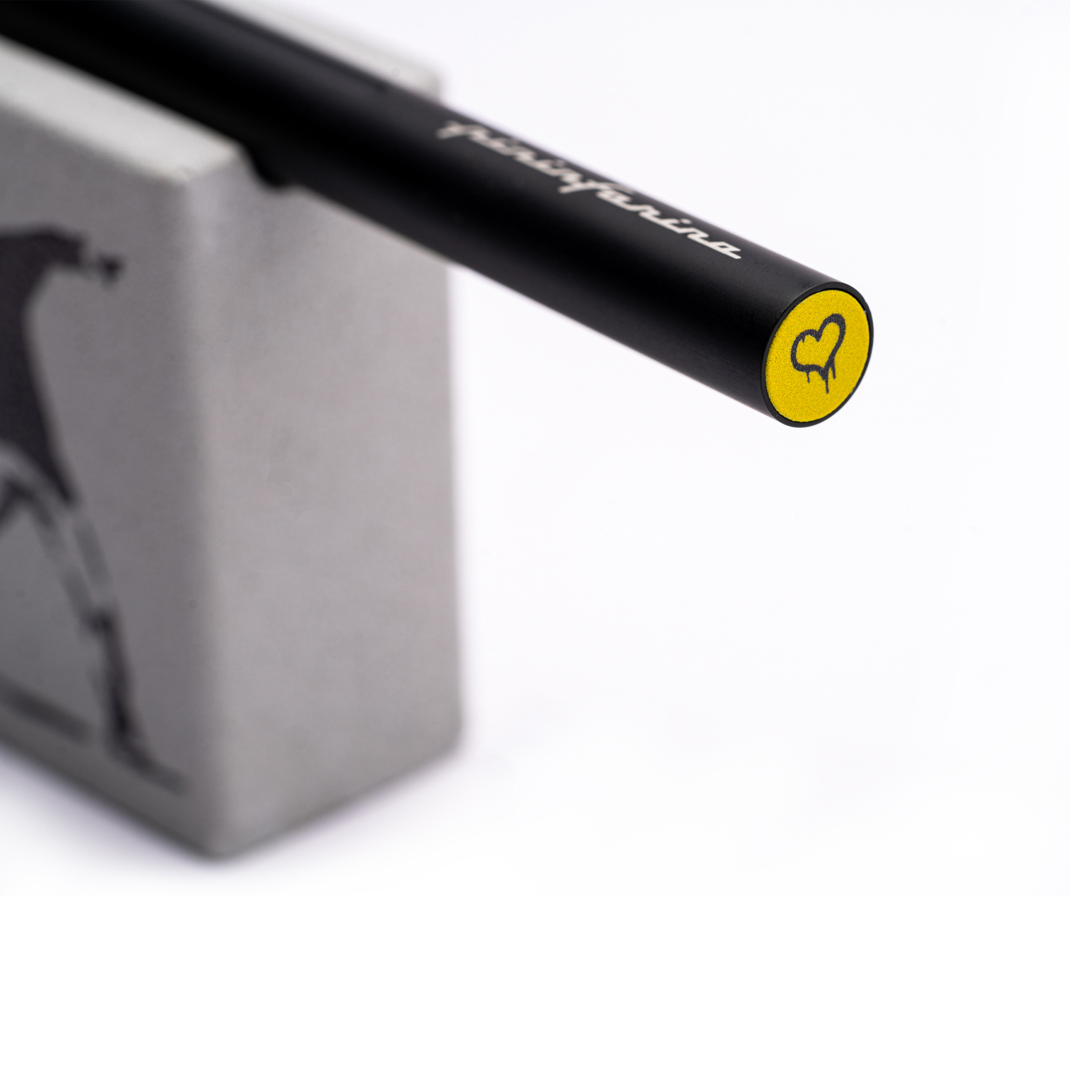 Набор Pininfarina Banksy Метатель цветов: карандаш SMART с бетонной подставкой (Изображение 3)