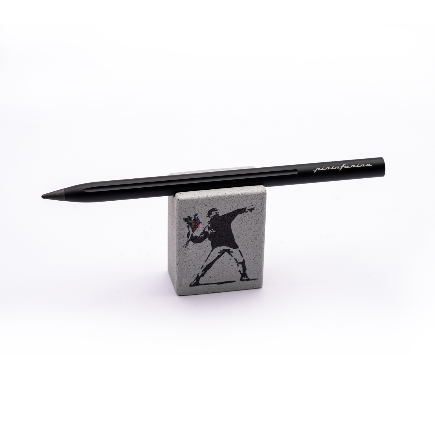 Набор Pininfarina Banksy Метатель цветов: карандаш SMART с бетонной подставкой (Изображение 5)