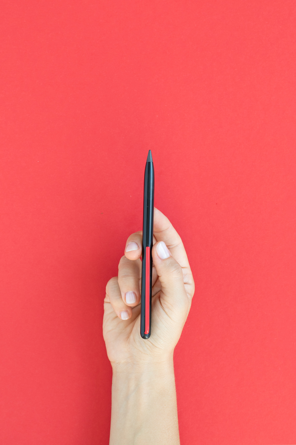 Карандаш GrafeeX с красным клипом в чехле (Изображение 7)