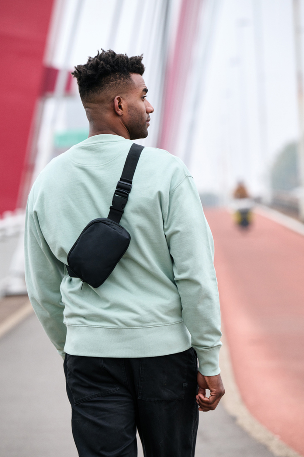 Поясная сумка Aero из rPET Aware™ (Изображение 8)