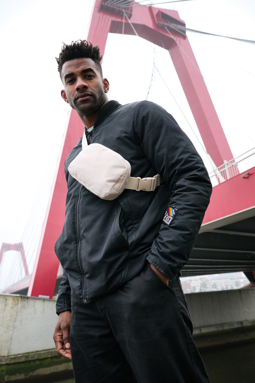 Поясная сумка Aero из rPET Aware™ (Изображение 10)