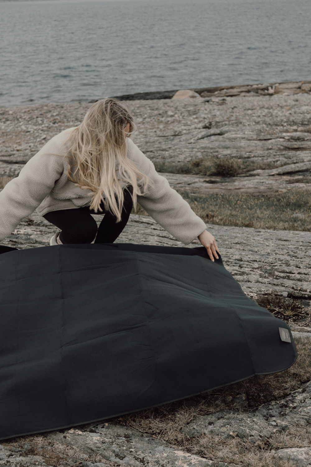 Плед для пикника VINGA Baltimore из переработанного полиэстера RCS, 150х130 см (Изображение 4)