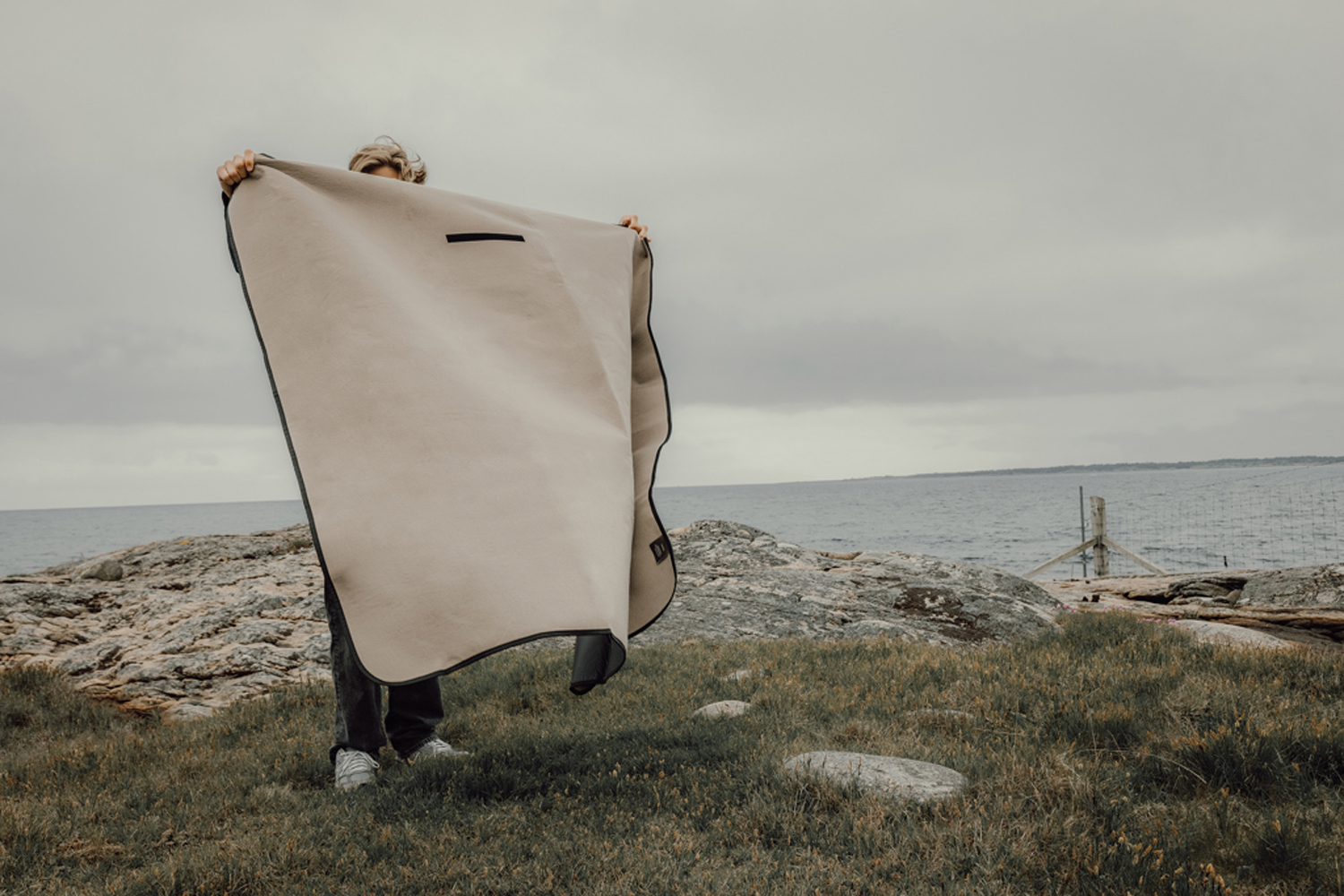 Плед для пикника VINGA Baltimore из переработанного полиэстера RCS, 150х130 см (Изображение 4)