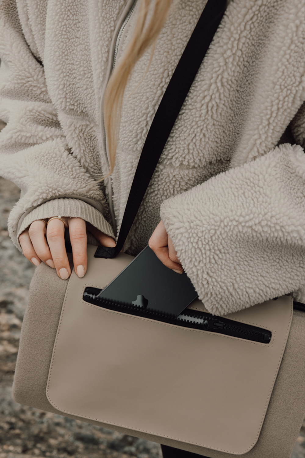 Плед для пикника VINGA Baltimore из переработанного полиэстера RCS, 150х130 см (Изображение 5)