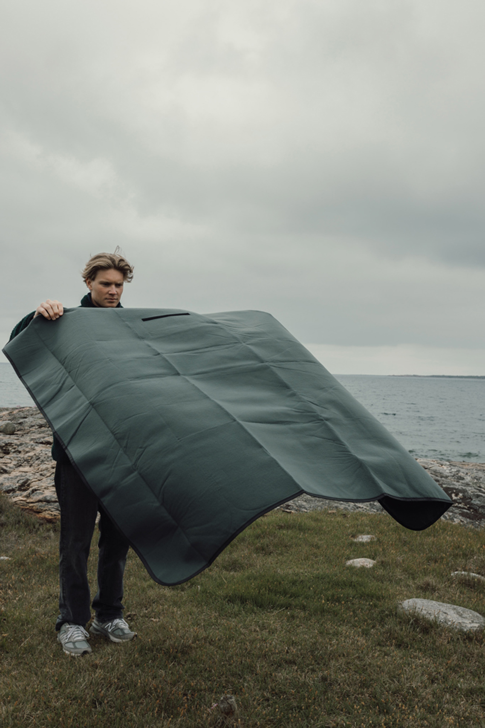 Плед для пикника VINGA Baltimore из переработанного полиэстера RCS, 150х130 см (Изображение 5)