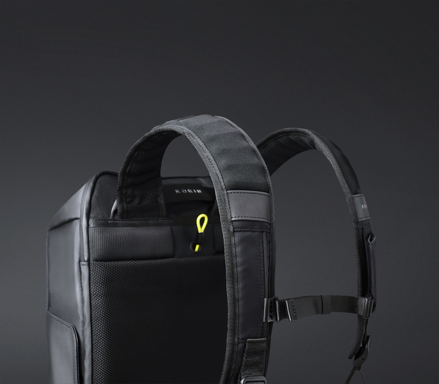 Рюкзак KORIN FlipPack 47х30х17 см, зеленый/черный (Изображение 7)