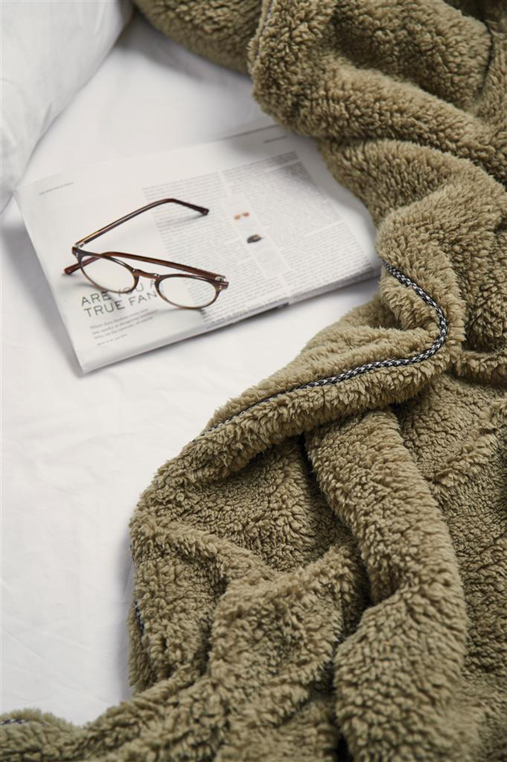 Двухслойный плед VINGA Maine из rPET GRS, 130х170 см (Изображение 4)