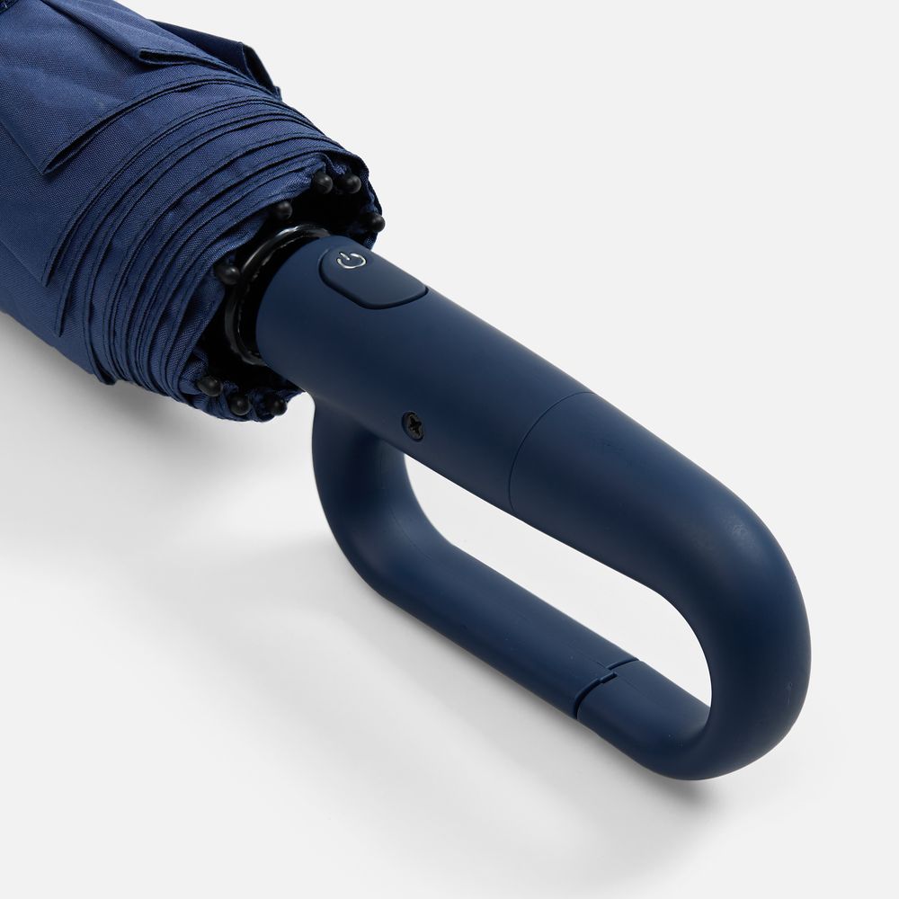 Зонт складной Skymate с УФ-защитой и ручкой-карабином, темно-синий (Изображение 7)