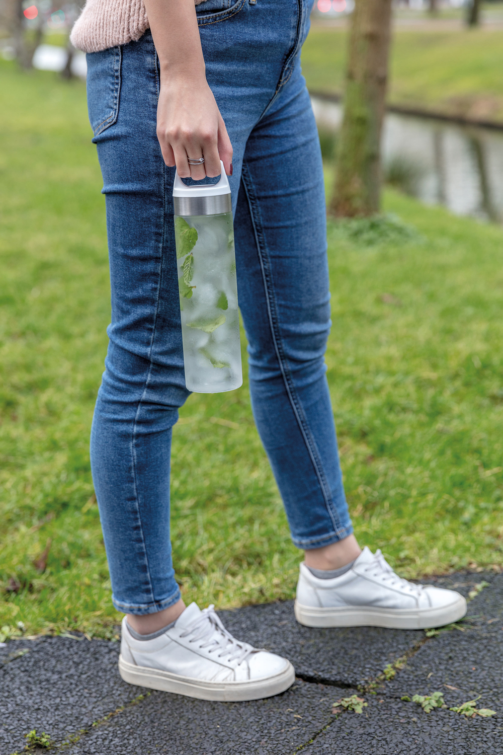 Стильная бутылка для воды Tritan, белая (Изображение 5)