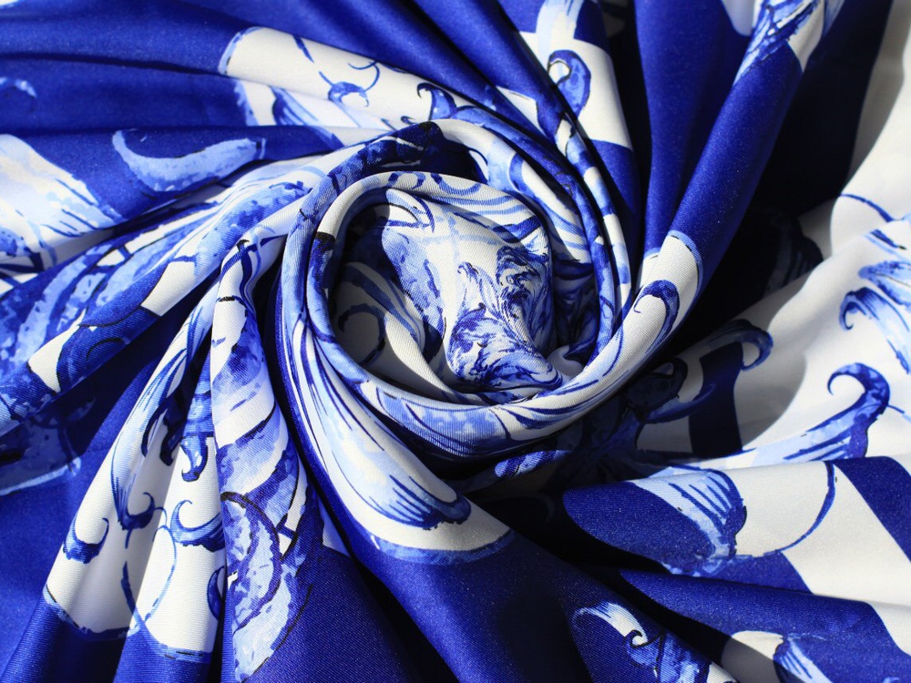 Русский платок в стиле Гжель (Изображение 2)