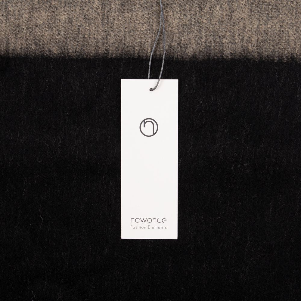 Палантин Charming, черный с бежевым (Изображение 7)